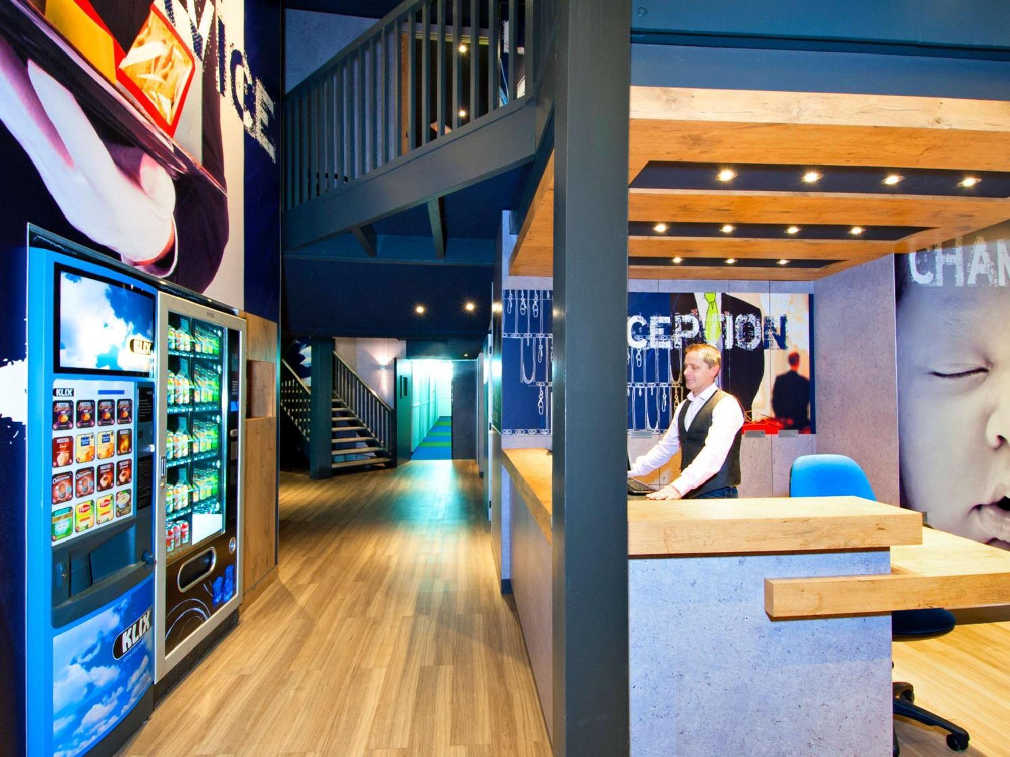 Ibis Budget Bordeaux Centre Bastide Exterior photo